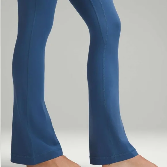 Lululemon Align High-Rise Mini-Flared Pant *Extra Short Pitch Blue Size 2 - Picture 4 of 10